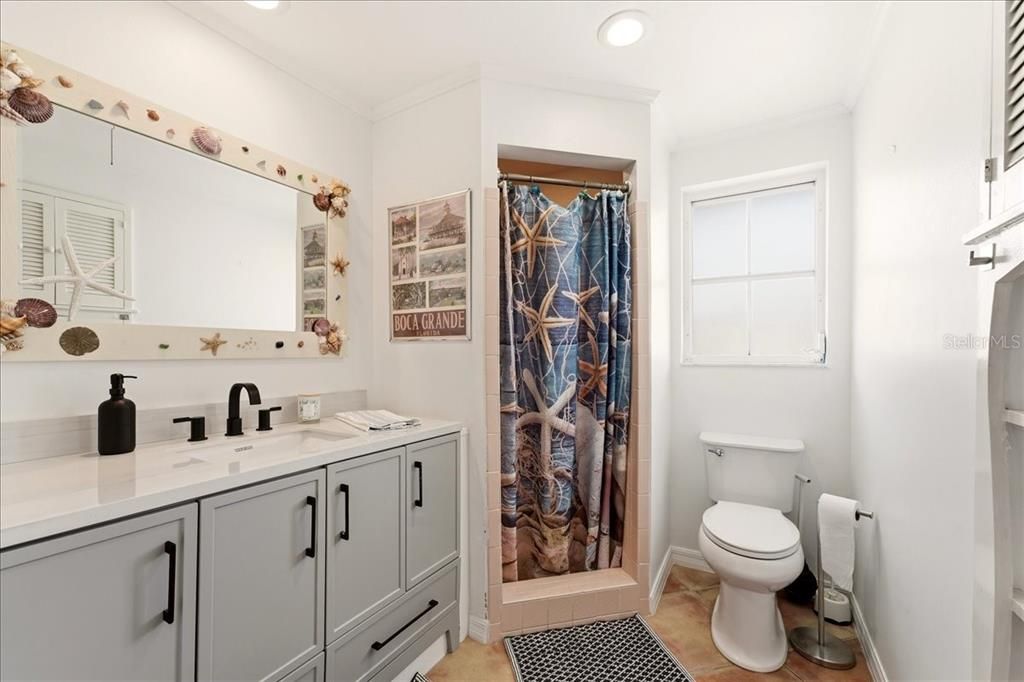For Sale: $1,599,000 (3 beds, 2 baths, 1793 Square Feet)