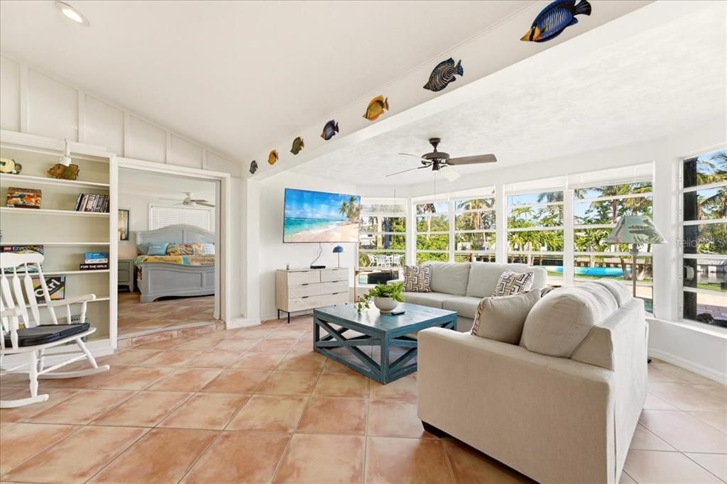 For Sale: $1,599,000 (3 beds, 2 baths, 1793 Square Feet)