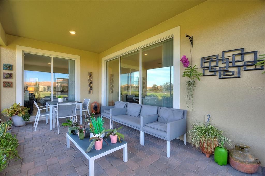 En Venta: $479,000 (4 camas, 2 baños, 2269 Pies cuadrados)