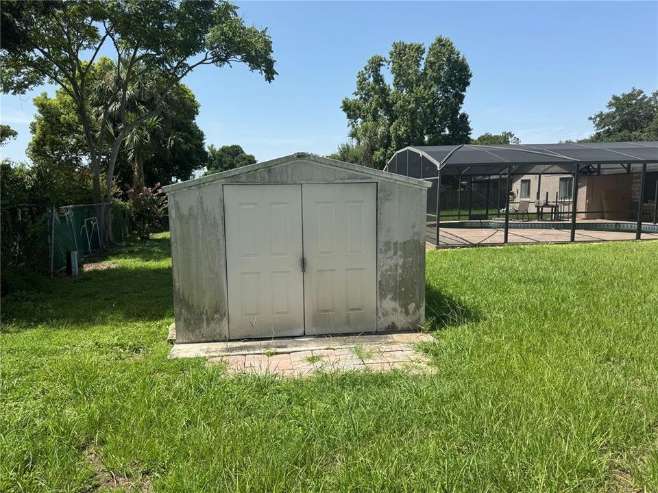 For Sale: $429,900 (4 beds, 2 baths, 1653 Square Feet)