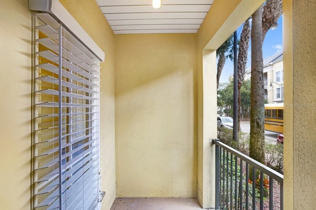 В аренду: $1,900 (1 спален, 1 ванн, 721 Квадратных фут)