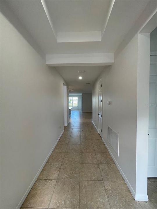 For Rent: $2,350 (4 beds, 2 baths, 2116 Square Feet)