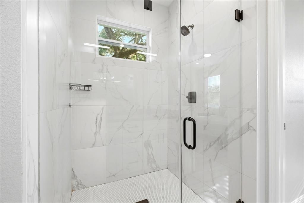 En Venta: $375,000 (3 camas, 2 baños, 1404 Pies cuadrados)