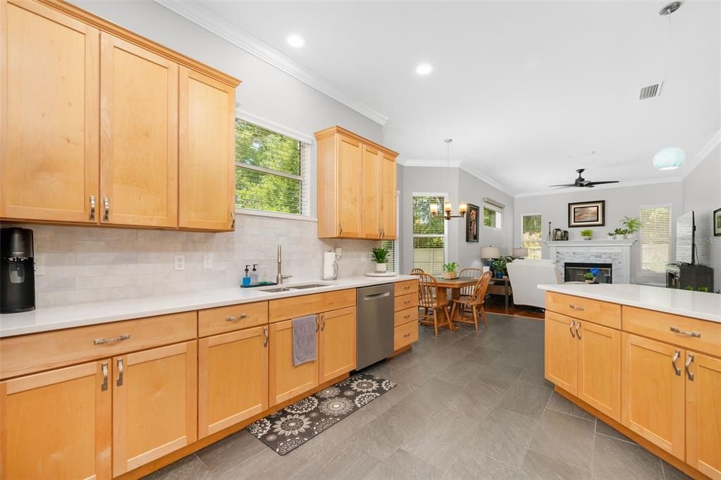En Venta: $459,900 (3 camas, 2 baños, 1926 Pies cuadrados)