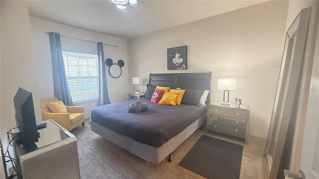En Venta: $298,990 (3 camas, 2 baños, 1300 Pies cuadrados)