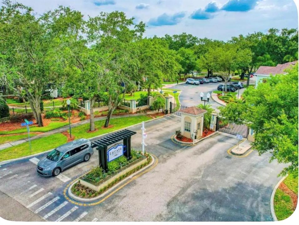En Venta: $298,990 (3 camas, 2 baños, 1300 Pies cuadrados)