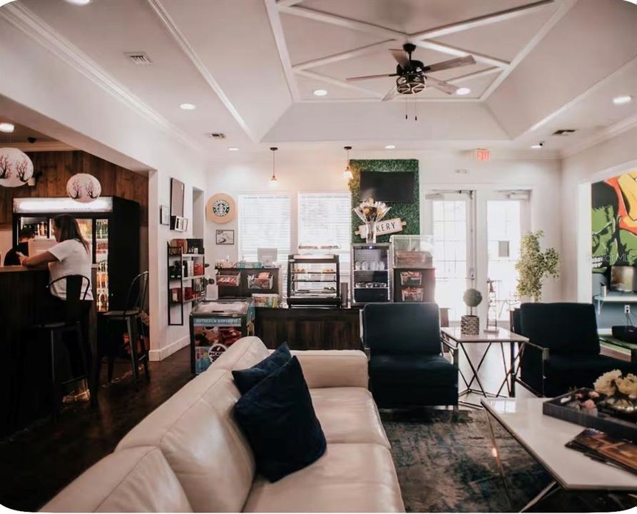 En Venta: $298,990 (3 camas, 2 baños, 1300 Pies cuadrados)