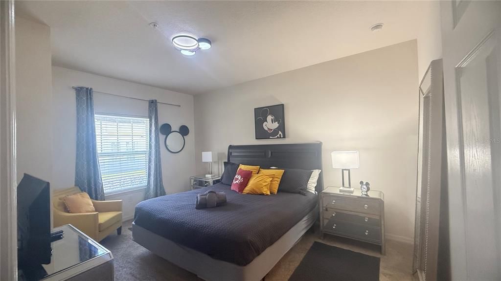 En Venta: $298,990 (3 camas, 2 baños, 1300 Pies cuadrados)