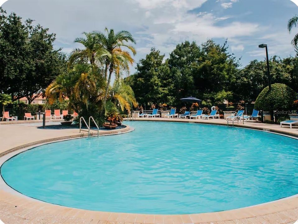 En Venta: $298,990 (3 camas, 2 baños, 1300 Pies cuadrados)
