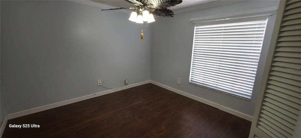 For Sale: $279,900 (2 beds, 2 baths, 1240 Square Feet)
