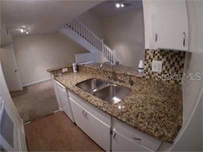 For Rent: $1,600 (3 beds, 2 baths, 1246 Square Feet)