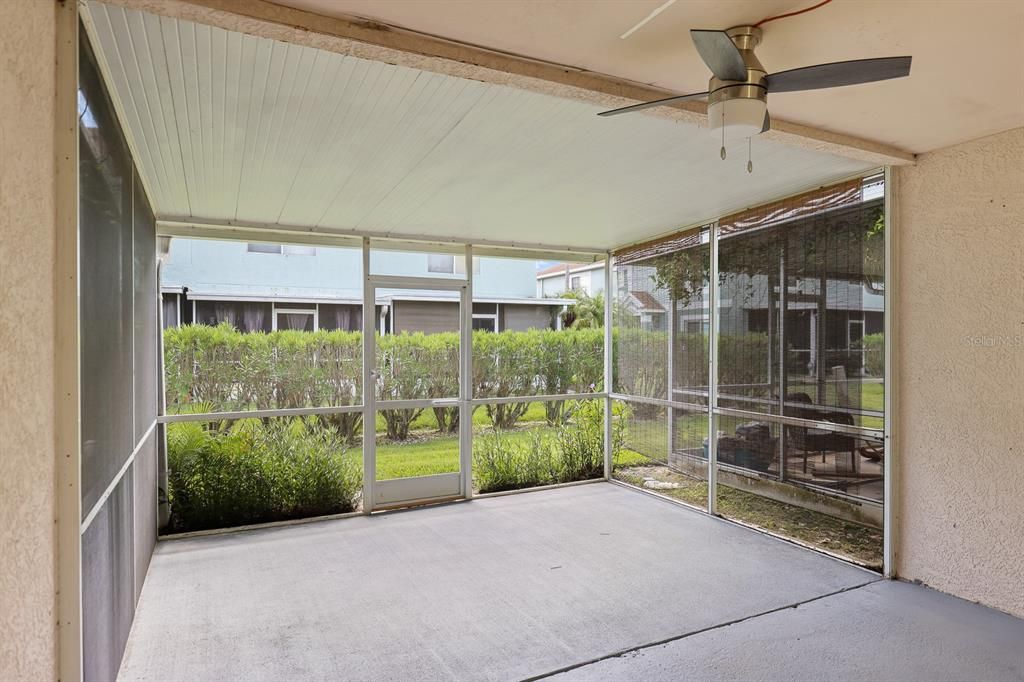 For Rent: $1,800 (2 beds, 2 baths, 1595 Square Feet)
