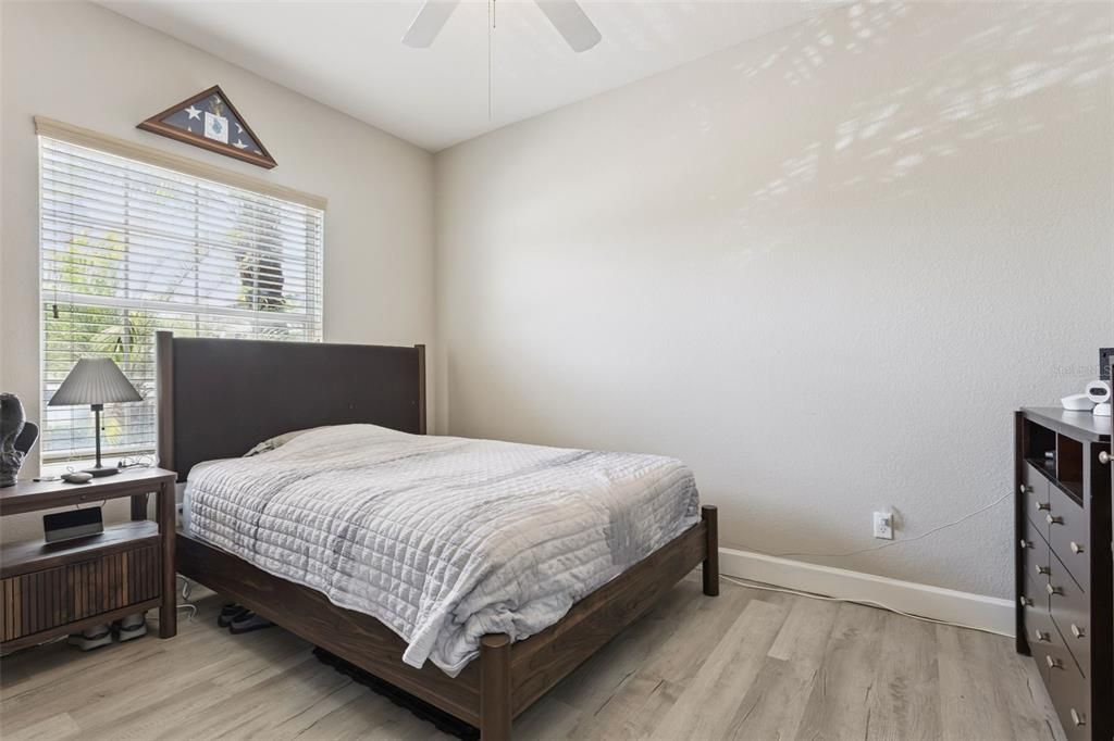 En Venta: $649,900 (4 camas, 3 baños, 3119 Pies cuadrados)