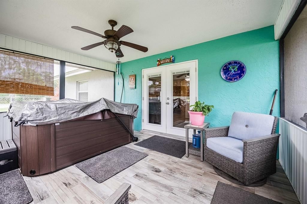 На продажу: $324,700 (3 спален, 2 ванн, 1459 Квадратных фут)