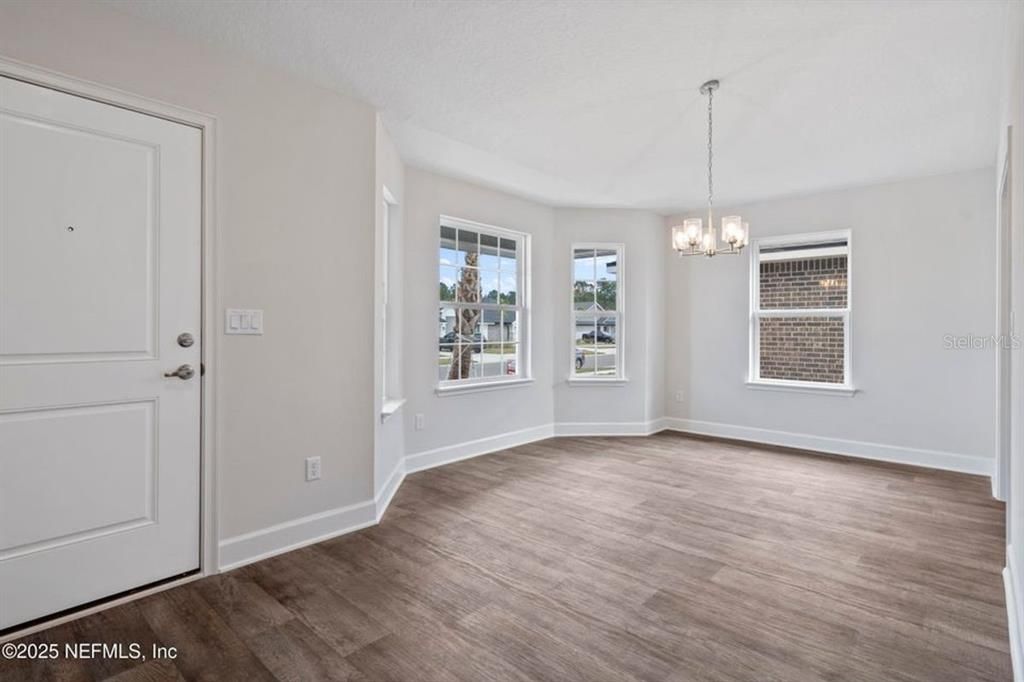 For Sale: $355,900 (3 beds, 2 baths, 1780 Square Feet)