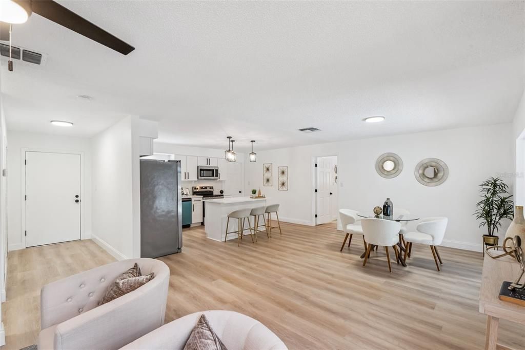 En Venta: $450,000 (4 camas, 2 baños, 1475 Pies cuadrados)