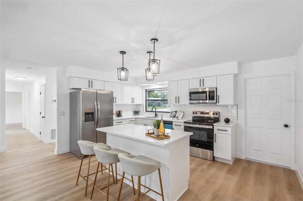 En Venta: $450,000 (4 camas, 2 baños, 1475 Pies cuadrados)