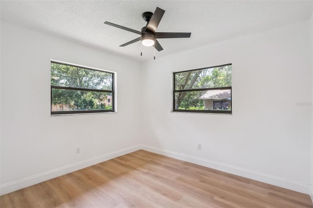 En Venta: $450,000 (4 camas, 2 baños, 1475 Pies cuadrados)