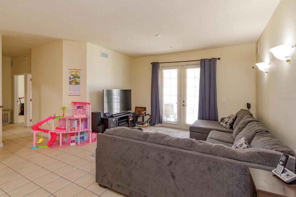 En Venta: $250,000 (3 camas, 2 baños, 1433 Pies cuadrados)