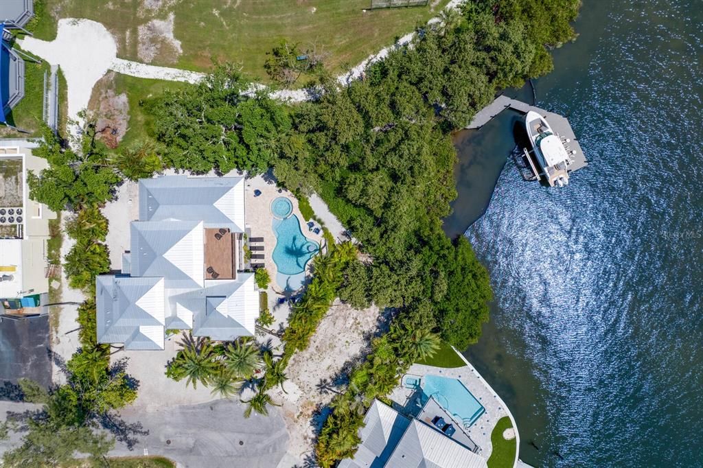 For Sale: $4,000,000 (4 beds, 4 baths, 3442 Square Feet)