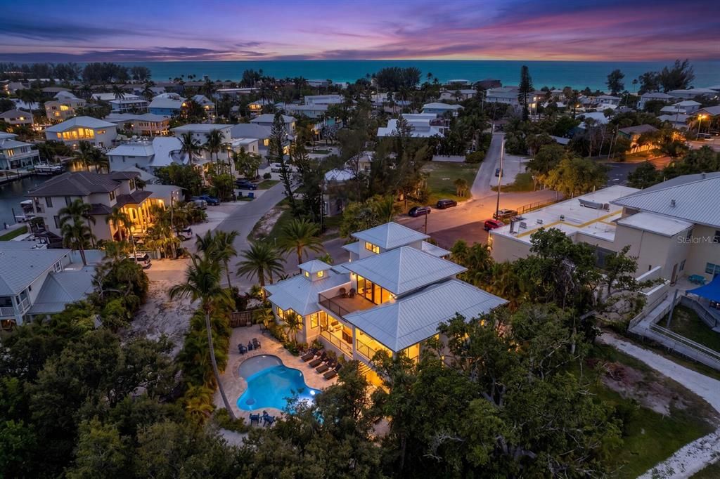 For Sale: $4,000,000 (4 beds, 4 baths, 3442 Square Feet)