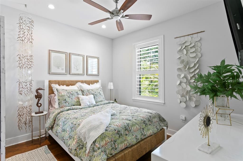 For Sale: $4,000,000 (4 beds, 4 baths, 3442 Square Feet)