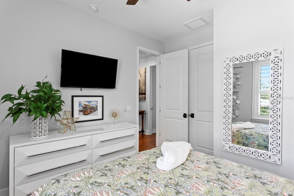 For Sale: $4,000,000 (4 beds, 4 baths, 3442 Square Feet)