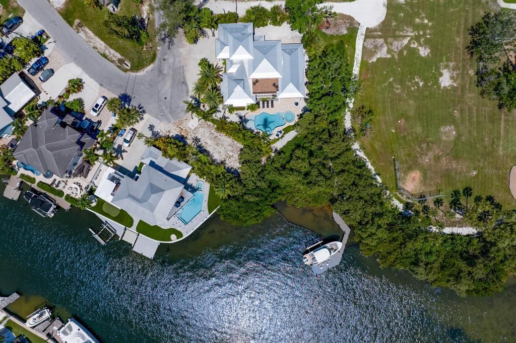 For Sale: $4,000,000 (4 beds, 4 baths, 3442 Square Feet)