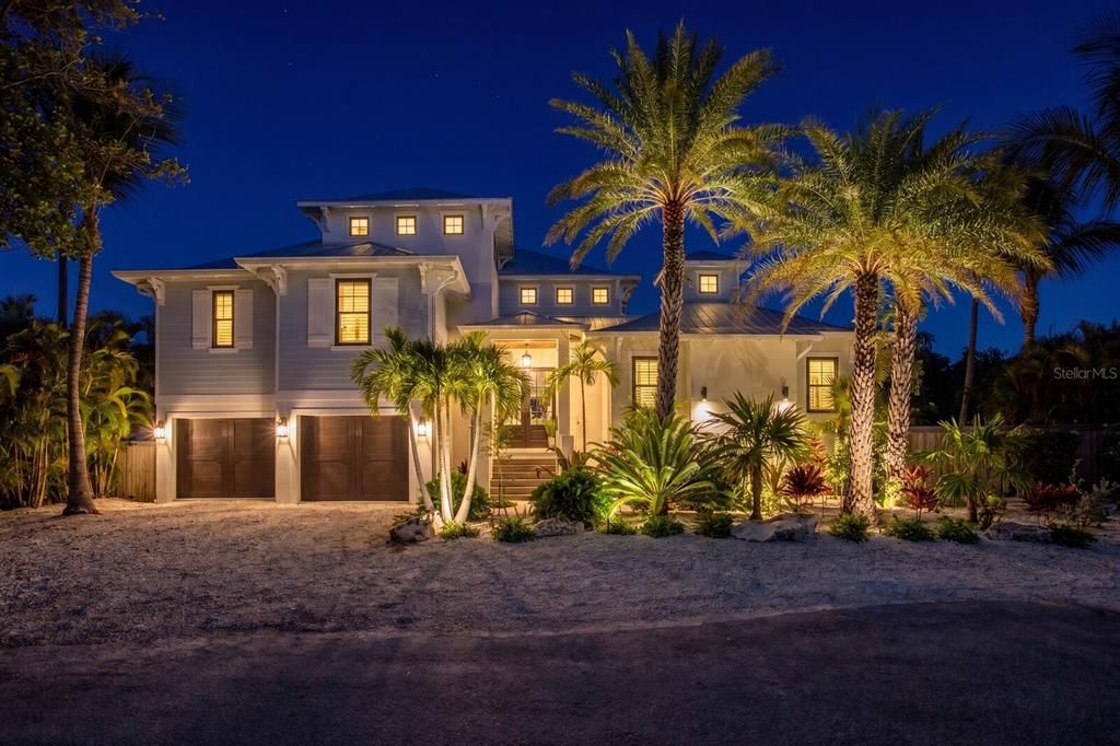 For Sale: $4,000,000 (4 beds, 4 baths, 3442 Square Feet)