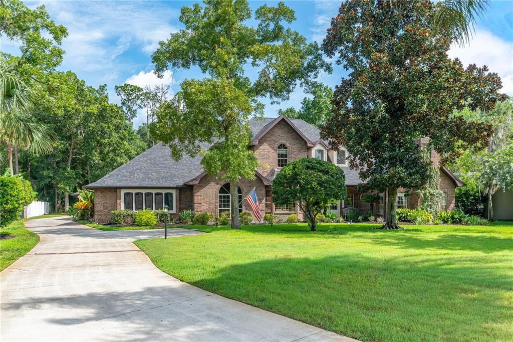 For Sale: $1,250,000 (5 beds, 5 baths, 4628 Square Feet)