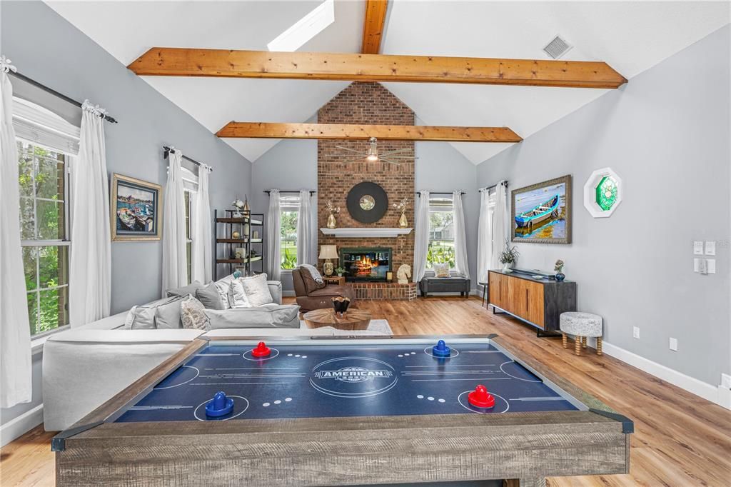 For Sale: $1,250,000 (5 beds, 5 baths, 4628 Square Feet)
