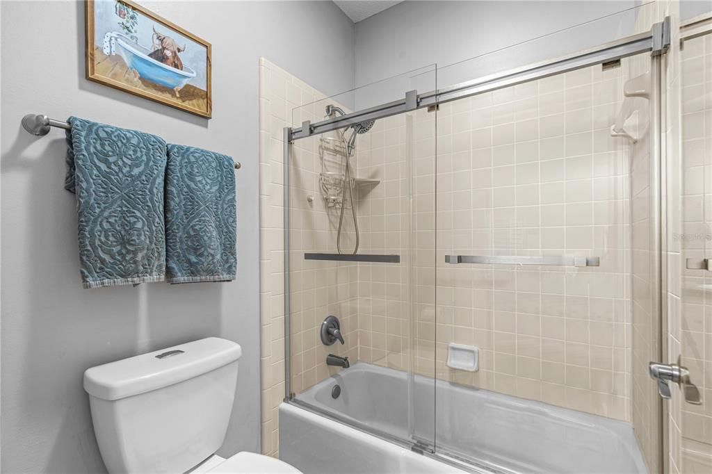 For Sale: $1,250,000 (5 beds, 5 baths, 4628 Square Feet)