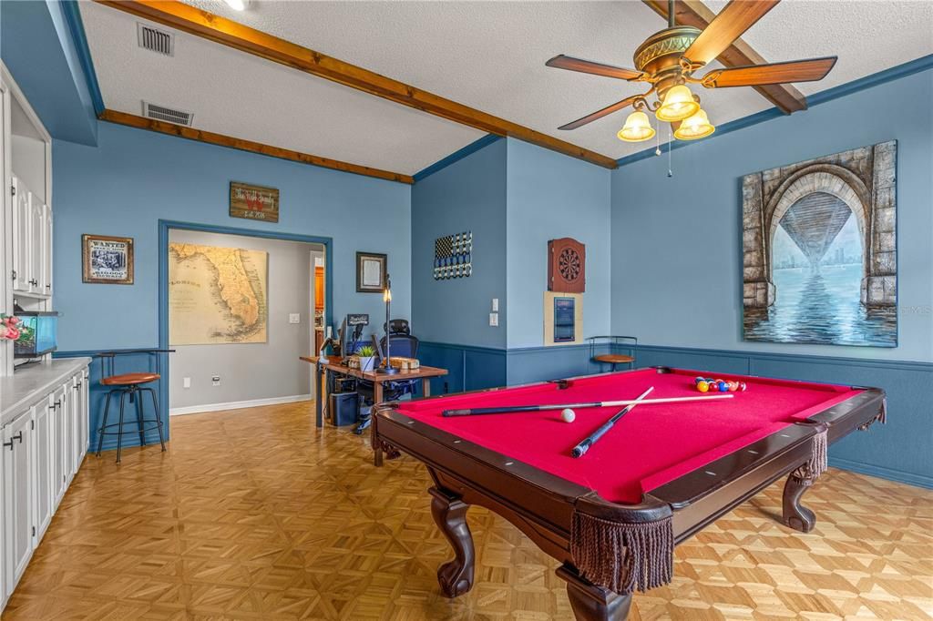 For Sale: $1,250,000 (5 beds, 5 baths, 4628 Square Feet)