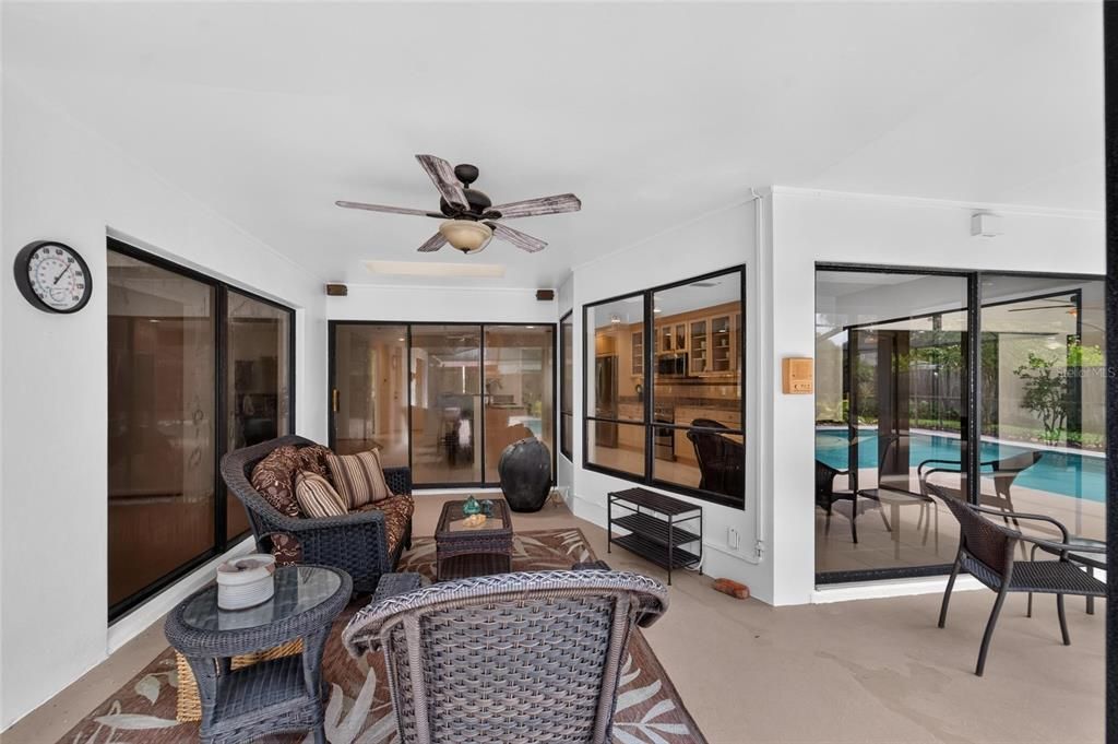 En Venta: $850,000 (4 camas, 3 baños, 2785 Pies cuadrados)