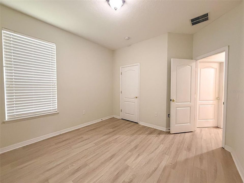 For Rent: $3,200 (4 beds, 2 baths, 2300 Square Feet)