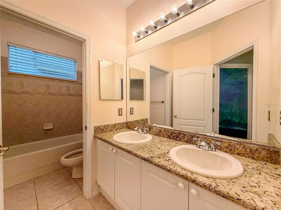 For Rent: $3,200 (4 beds, 2 baths, 2300 Square Feet)