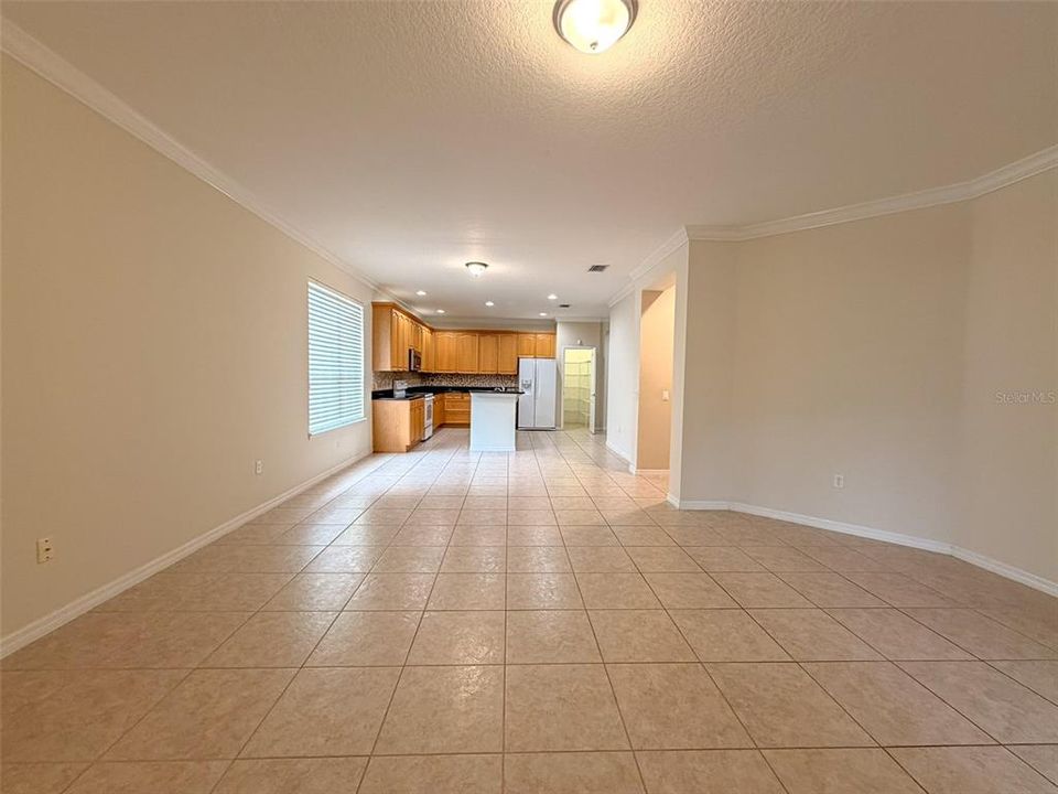 For Rent: $3,200 (4 beds, 2 baths, 2300 Square Feet)