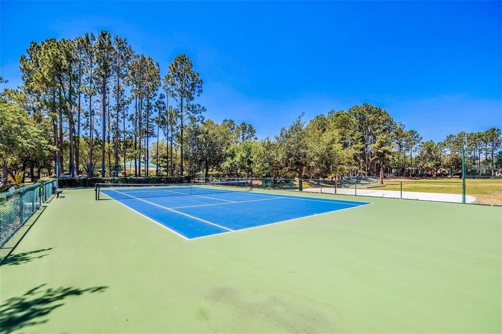For Rent: $3,200 (4 beds, 2 baths, 2300 Square Feet)