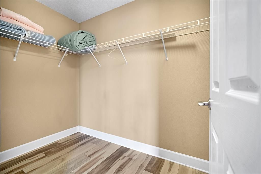 En Venta: $695,000 (5 camas, 4 baños, 2891 Pies cuadrados)