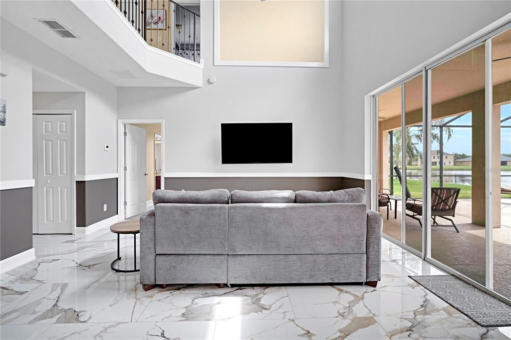 En Venta: $695,000 (5 camas, 4 baños, 2891 Pies cuadrados)