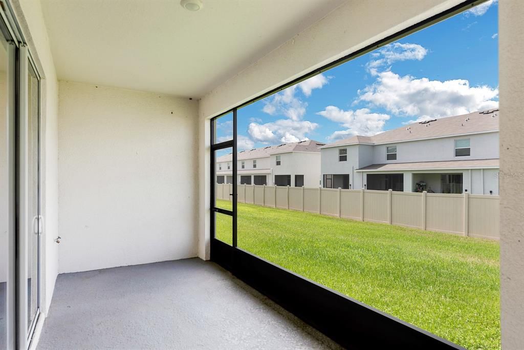 For Rent: $2,300 (3 beds, 2 baths, 1681 Square Feet)