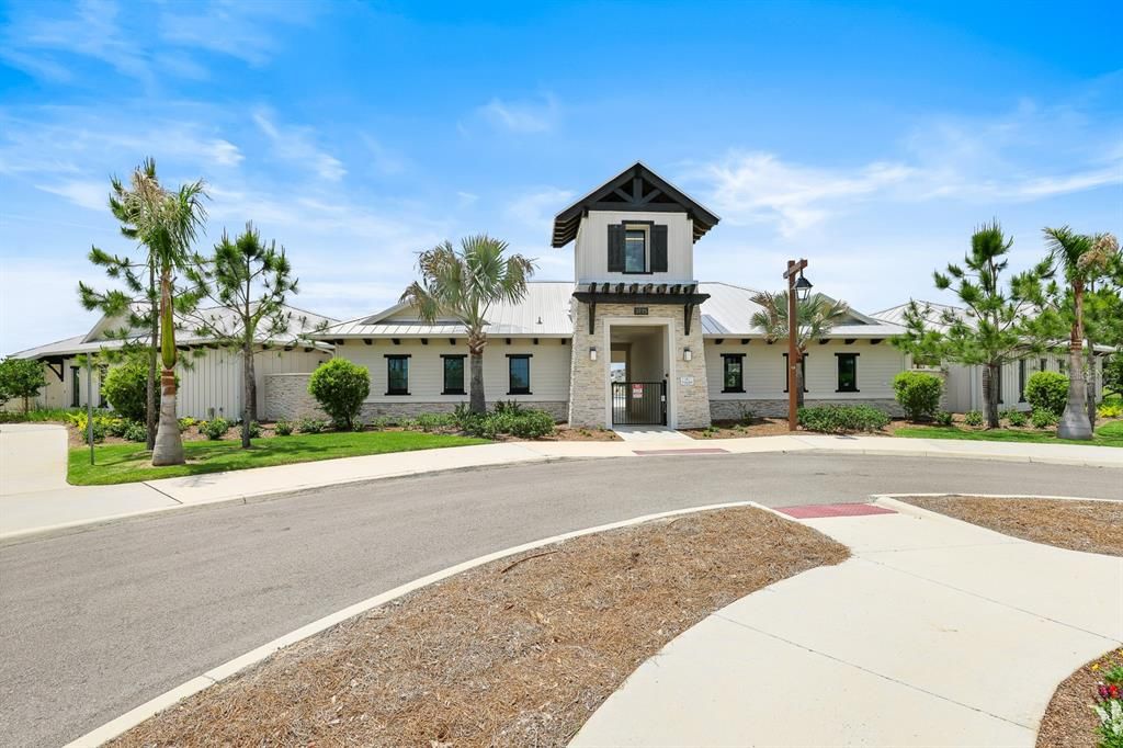 For Rent: $2,300 (3 beds, 2 baths, 1681 Square Feet)