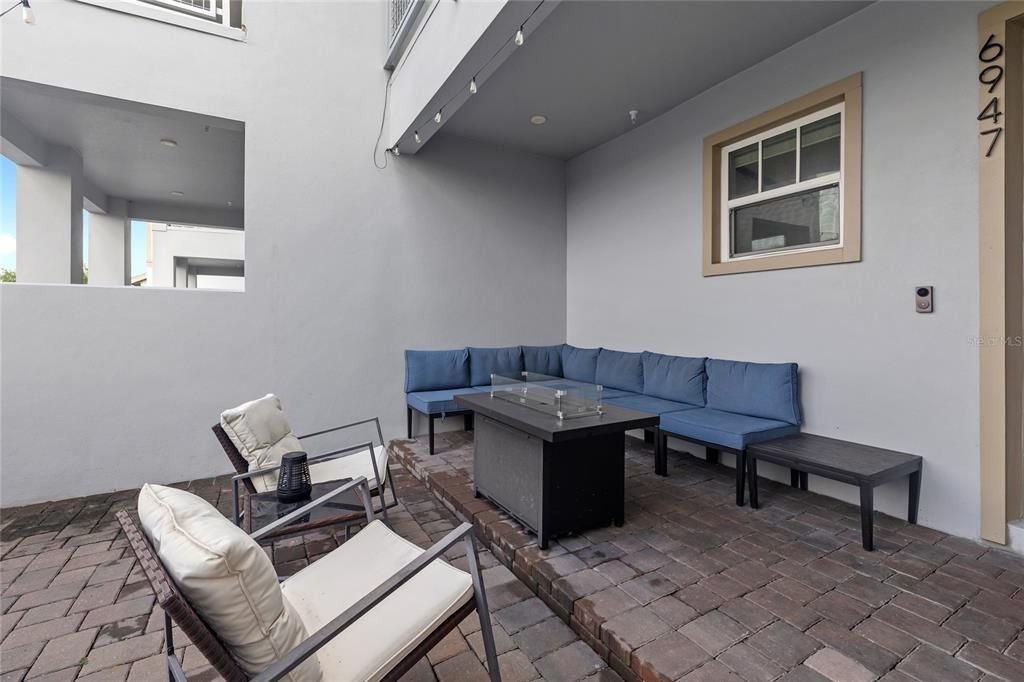 Active With Contract: $419,900 (2 beds, 2 baths, 1643 Square Feet)