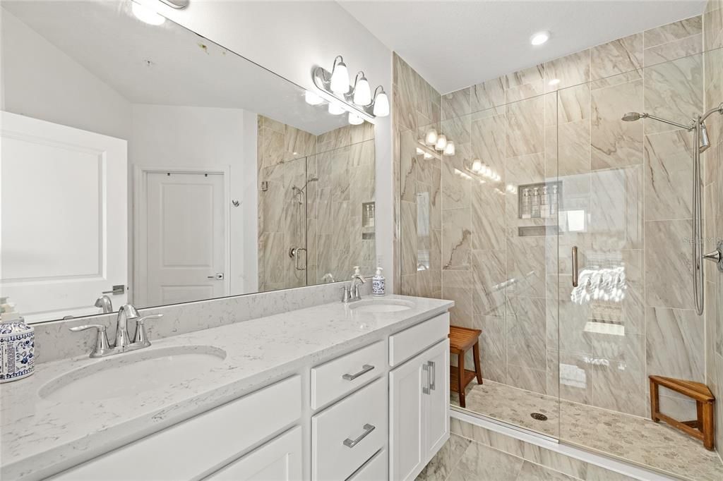 Active With Contract: $419,900 (2 beds, 2 baths, 1643 Square Feet)