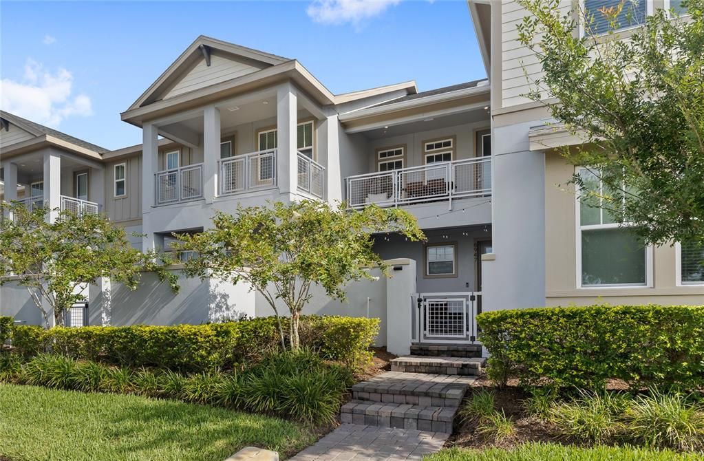 Active With Contract: $419,900 (2 beds, 2 baths, 1643 Square Feet)