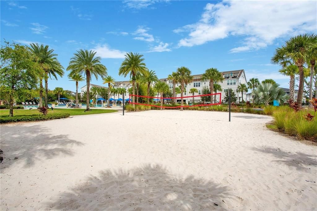 Active With Contract: $419,900 (2 beds, 2 baths, 1643 Square Feet)