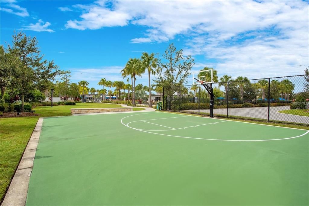 Active With Contract: $419,900 (2 beds, 2 baths, 1643 Square Feet)