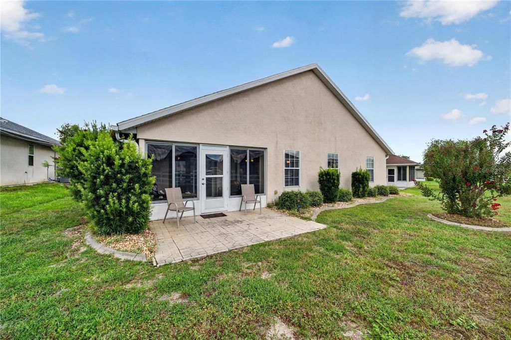 For Sale: $332,750 (3 beds, 2 baths, 1974 Square Feet)