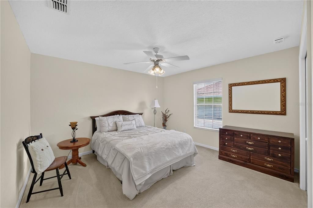 For Sale: $332,750 (3 beds, 2 baths, 1974 Square Feet)