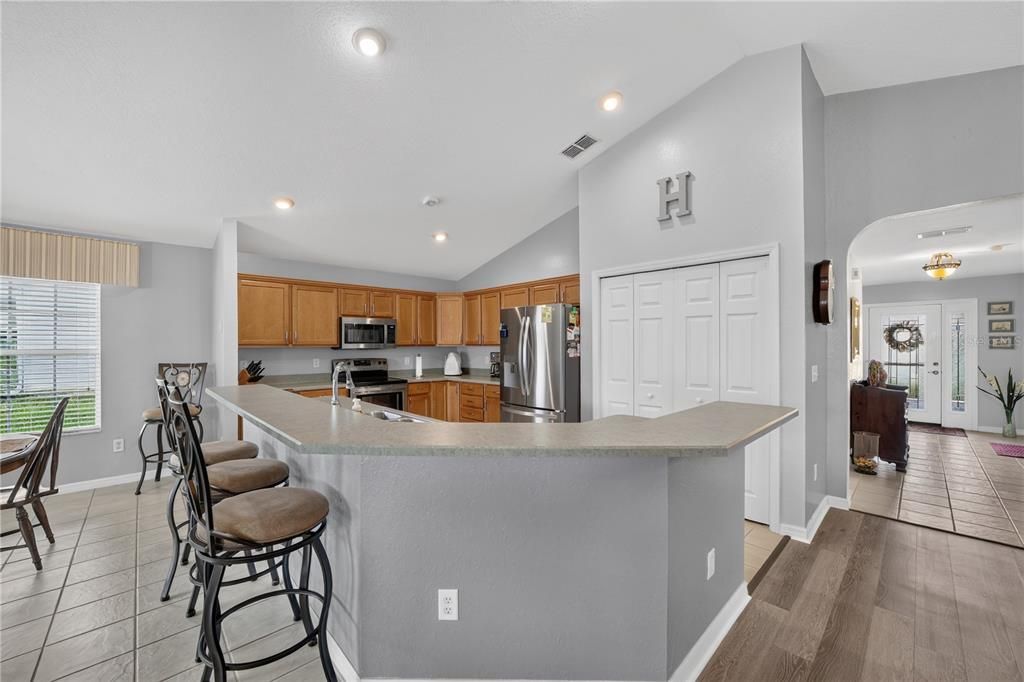 For Sale: $332,750 (3 beds, 2 baths, 1974 Square Feet)
